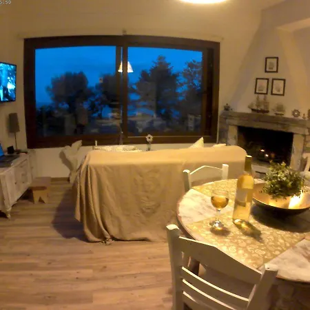 Holiday home Naxos Beach Front House Moutsouna